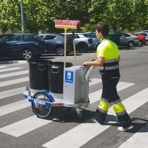 Ver carro de recogida de residuos urbanos de Madrid