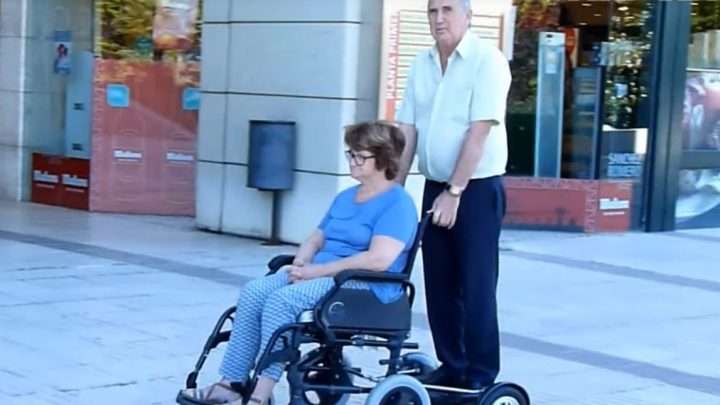 sillas de ruedas adaptadas para parques de atracciones